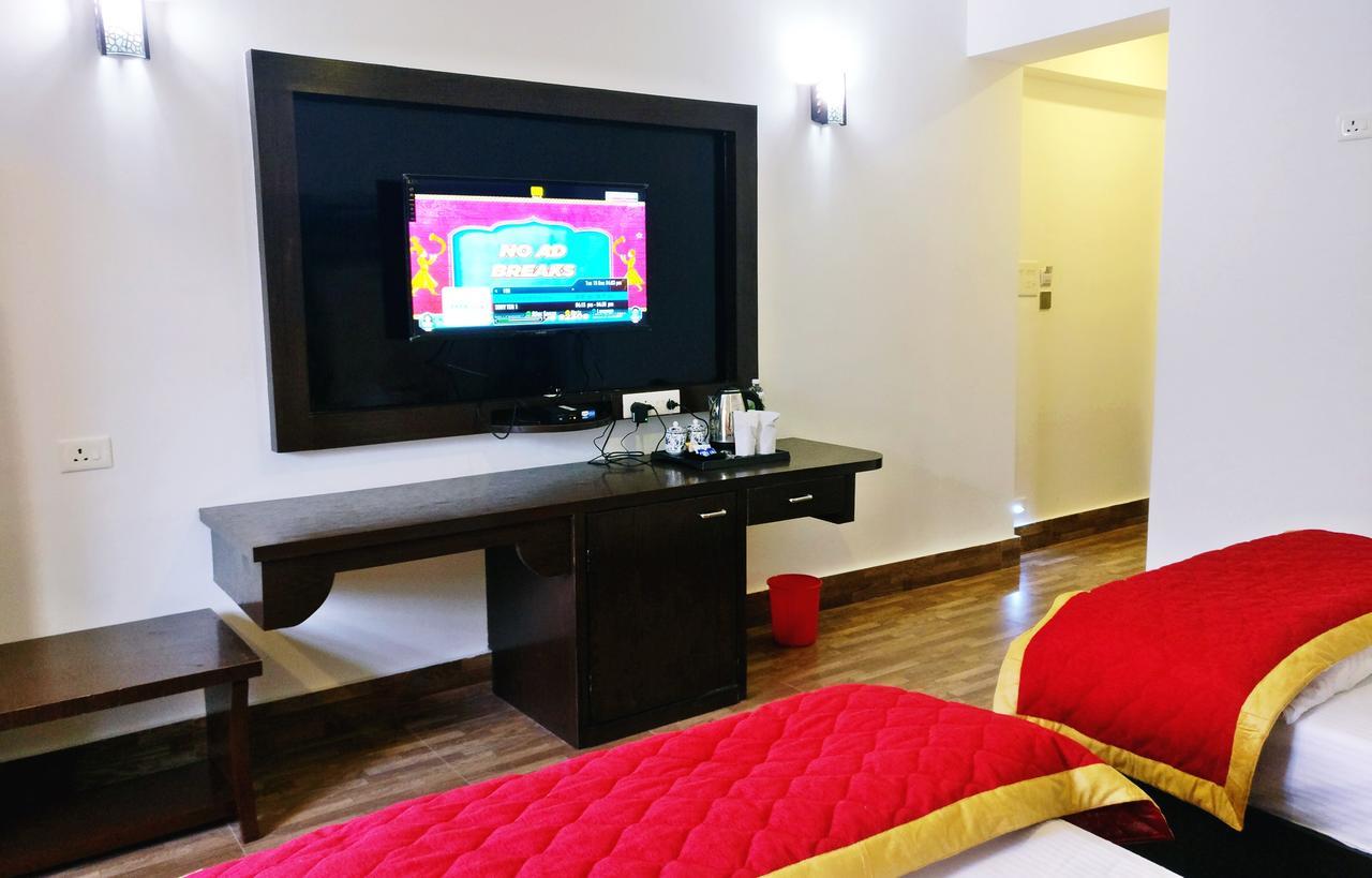 Alpine Hills Hotel Gangtok Buitenkant foto